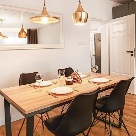 Widok Na Marine Rynek ヴロツワフ